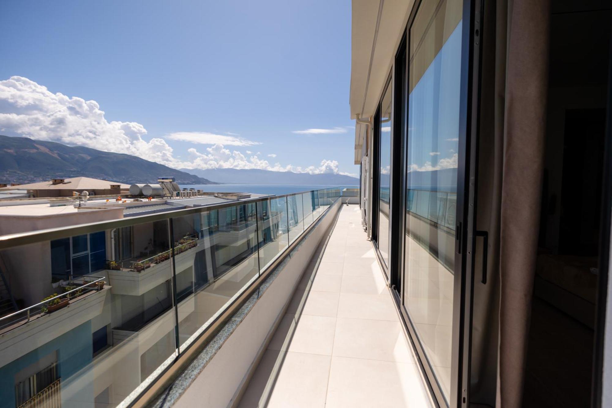 Sea & Sand Vlorë Exterior foto