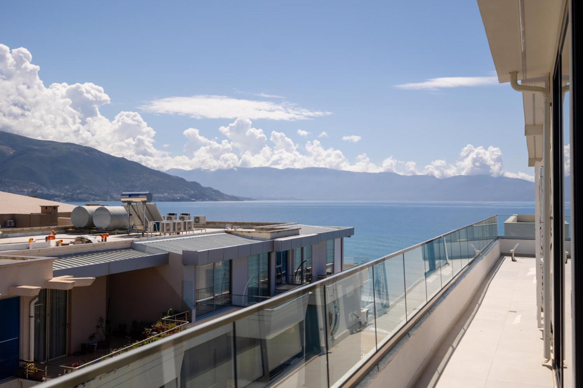Sea & Sand Vlorë Exterior foto